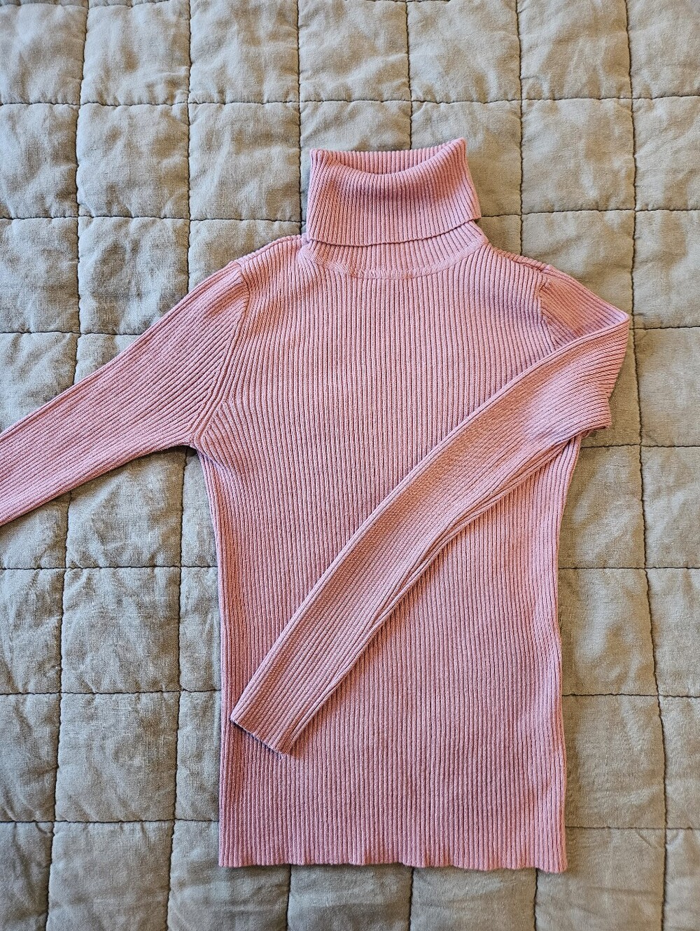 Pink Ribbed Turtleneck Sweater - Picture 1 of 3